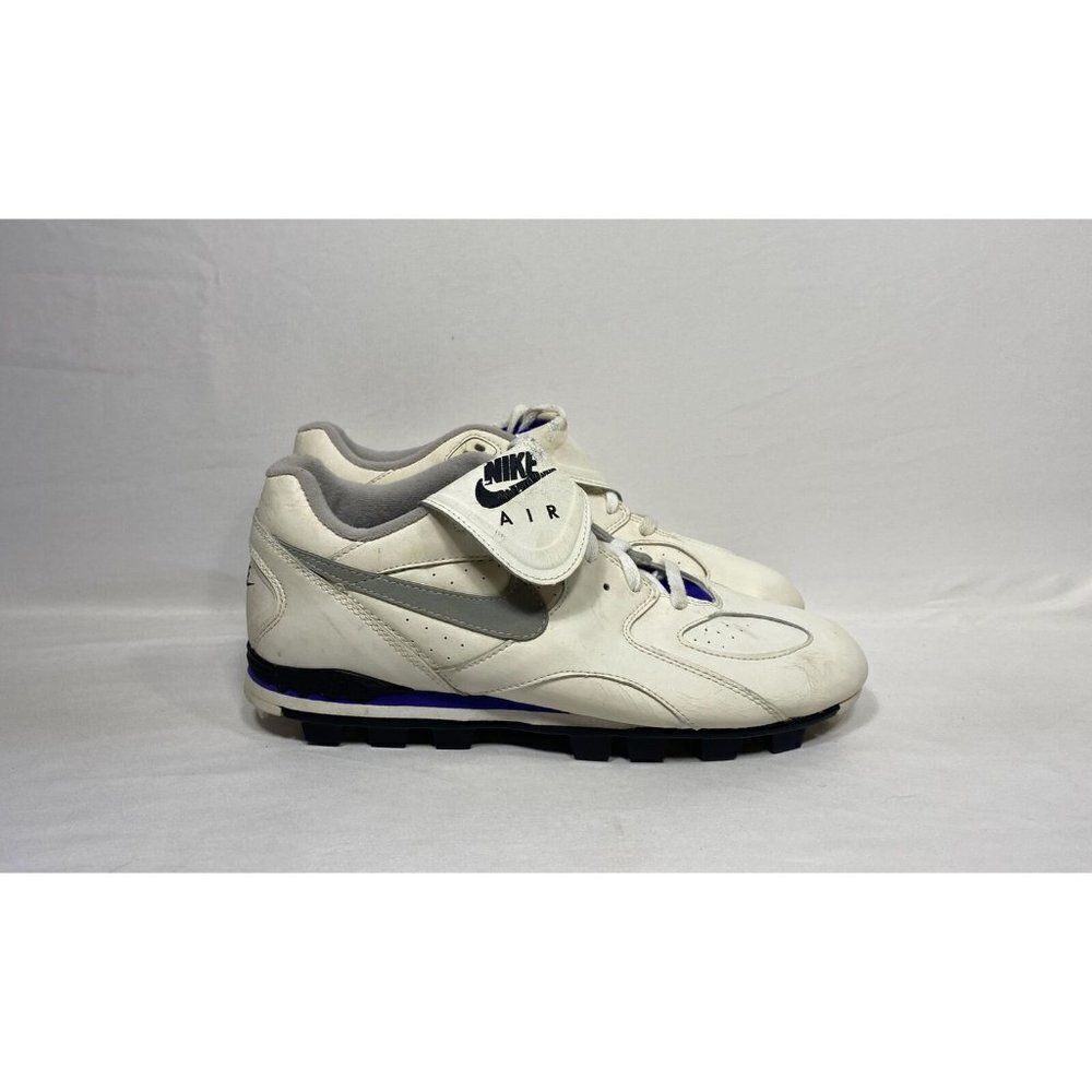 1993 Vintage Nike Air Softball / Baseball White Cleats Women’s Sz 12 115010-100
